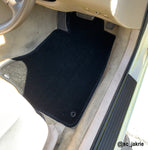 Lloyd Ultimat Floor Mats for Toyota Soarer (Black)